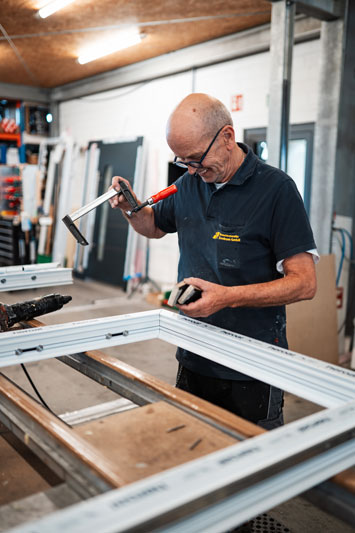 Produktionsmitarbeiter